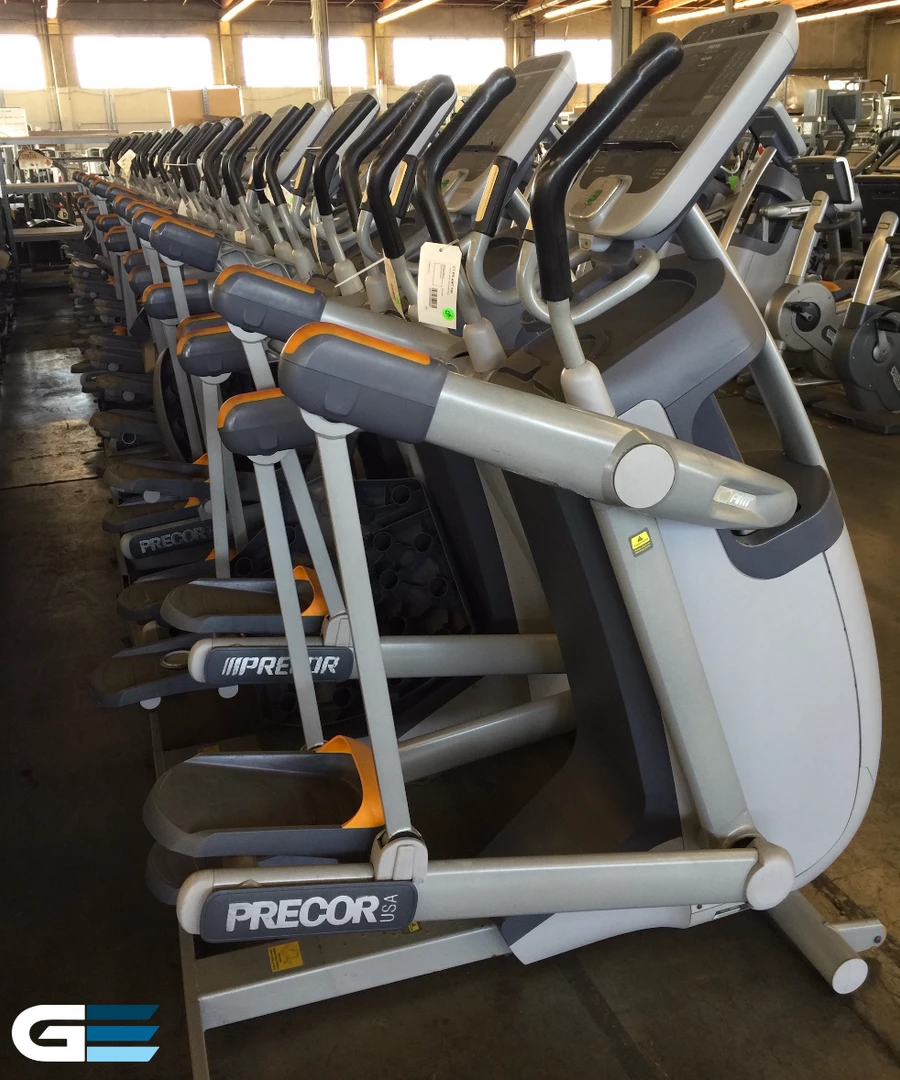 Precor AMT 100i Experience Series Adaptive Motion Trainer Elliptical 6 Precor AMT 100i Experience Series Adaptive Motion Trainer Elliptical