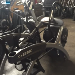 Cybex 750AT Total Body Arc Trainer CARDIO 9 Cybex 750AT Total Body Arc Trainer CARDIO