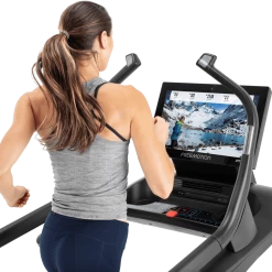 New 2022 FreeMotion T22.9 Reflex Treadmill CARDIO