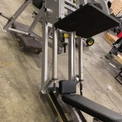 Hammer Strength Plate Loaded 45 Degree Linear Leg Press V1