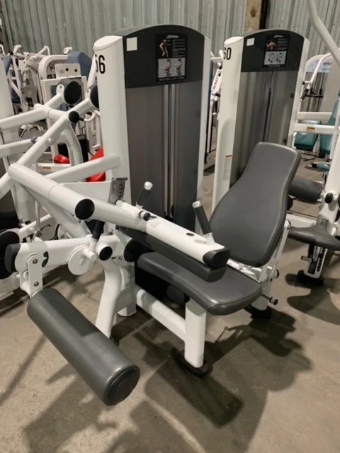 Life Fitness Signature Series Strength Gym Package - White Frame And Charcoal Pads 2 Life Fitness Signature Series Strength Gym Package - White Frame And Charcoal Pads