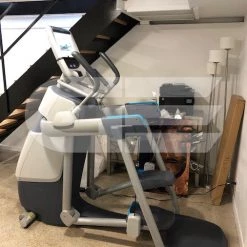 Precor AMT® 885 With Open Stride™ | Adaptive Motion Trainer P80