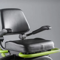 CARDIO New 2022 NuStep T4R Recumbent Linear Cross Trainer