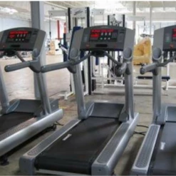 Life Fitness LifeFitness 95Ti Commercial Treadmill CARDIO