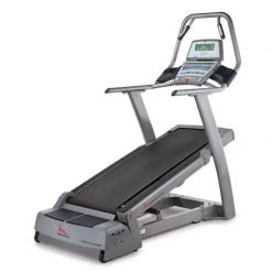 CARDIO FreeMotion Commercial Incline Trainer - QuickTouch 30%