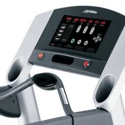 Life Fitness LifeFitness 95Ti Commercial Treadmill CARDIO